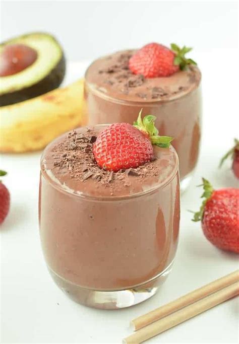 Easy Homemade Strawberry Banana Smoothie Without Milk