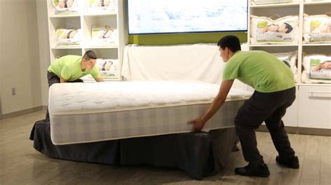 It seems to be sagging. Can You Flip A Pillow Top Mattress? - Best Mattress Reviews