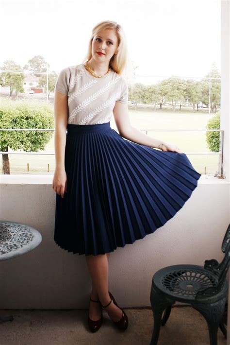 Ready to Wear: The Pleated Midi Skirt