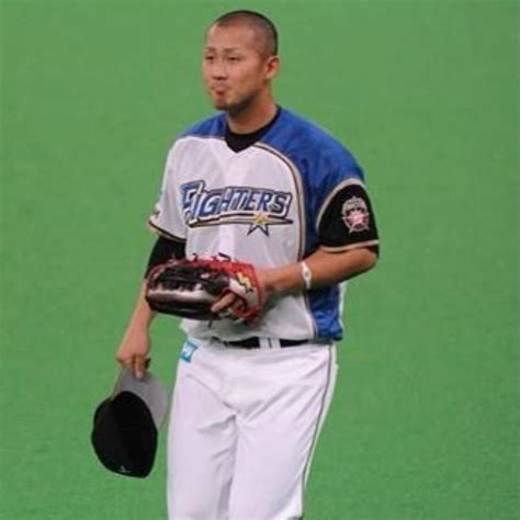 Check spelling or type a new query. 北海道日本ハムファイターズ - 中田翔 実使用 サイン入り ...