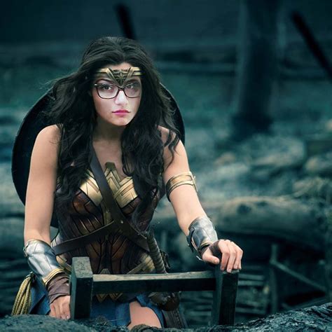 Wonder Woman Lebanon Calls For Ban Of Film Over Israeli Lead Gal Gadot Rmovies