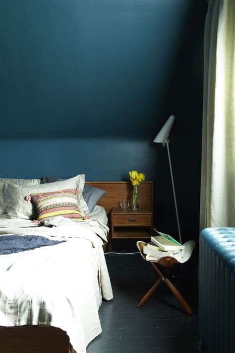 During midsummer scream, the dark harbor design team promised that rogue would utilize creative design elements and technology to simulate the show of waves crashing. benjamin moore dark harbor | Home sweet Home | Pinterest