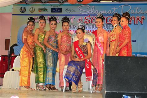 Maybe you would like to learn more about one of these? Pengkalan Hulu - Bandar Pelancongan Sempadan | D_08
