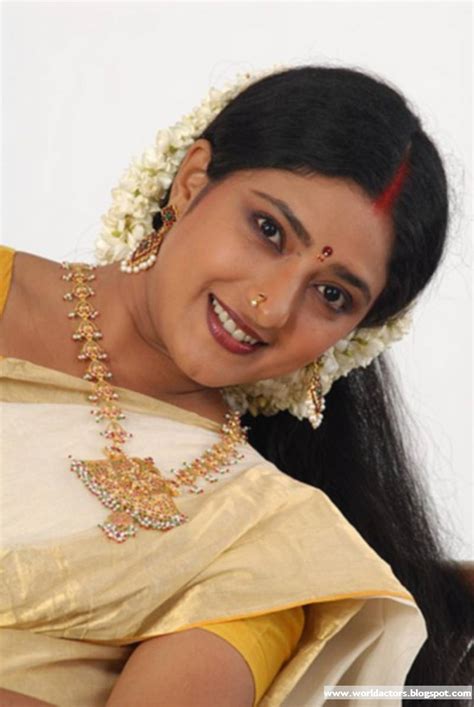 Mallu Actress Praveena Beautiful Stills Picture Gallery