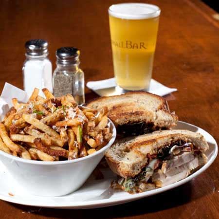 How to redeem the exclusive deals @ sidebar grille, rittergut wine bar & the florentine: Best Bar Food in Chicago
