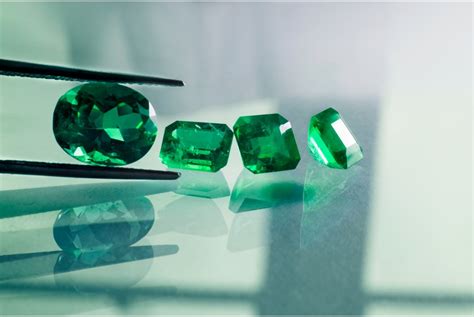 Jade Vs Emerald What Are The Differences Biron Gems