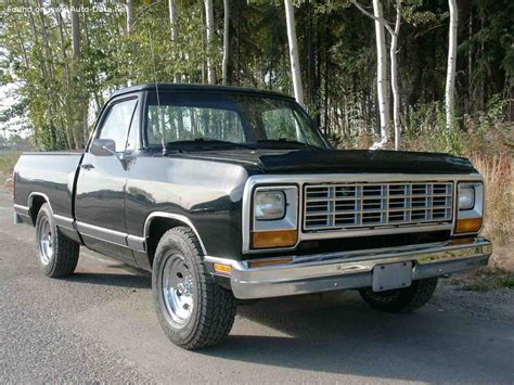 1981 Dodge Ram 150 Conventional Cab Short Bed Dw D150 52 V8 135 Ps