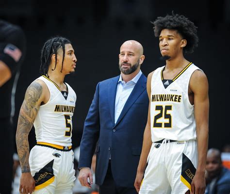 Uw Milwaukee Mens Basketball Team Has Won Five Straight Games For The