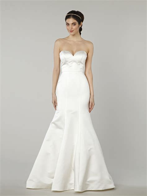 4 6 8 10 12 14 16. Kleinfeld Bridal - New York, NY Wedding Dress