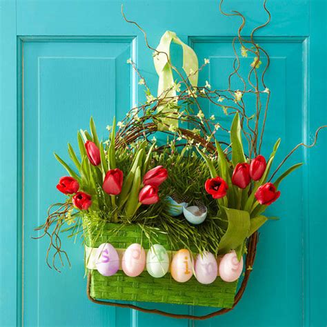 But contrary to what you might think, easter baskets don't have to. Easter Basket Door Decoration Pictures, Photos, and Images ...