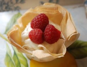 Phyllo dough meat and feta rolls. Cheesecake Phyllo Fruit Cups | Cake Student