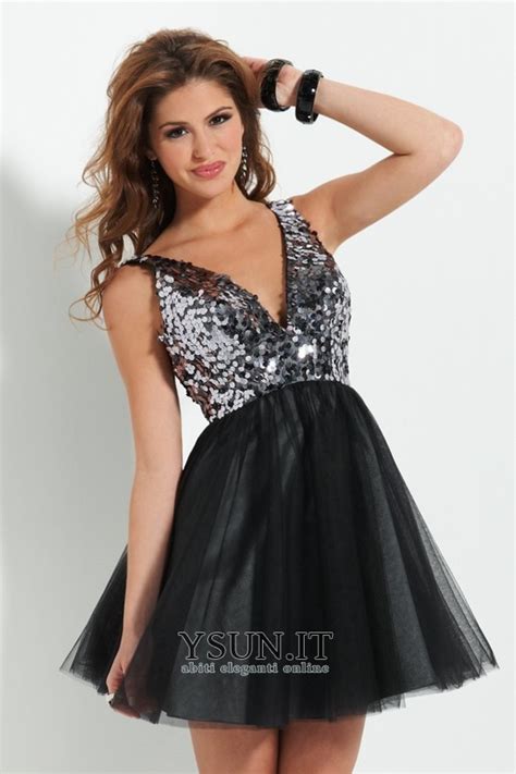 Per una festa destinata a pochi eletti, avrete la possibilità di osare liberamente. Vestiti 18 anni A-Line Tulle Estate Magro Nero Profondo V ...
