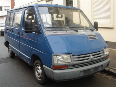 Entrá y conocé nuestras increíbles ofertas y promociones. Troc Echange Renault Trafic 2.1 Diesel 9 PLACES sur France ...