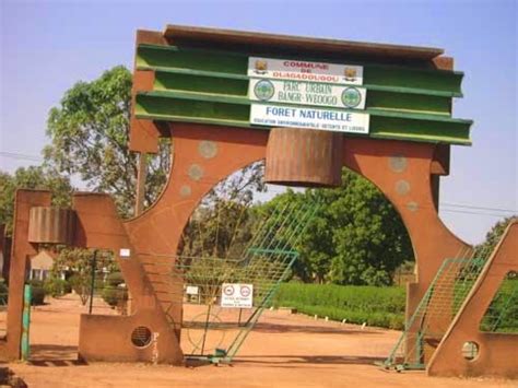 Le Parc Urbain Bängr Weogo Tourisme Au Burkina