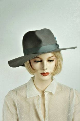 The Hat Of Ilsa Lund Ingrid Bergman In Casablanca Spotern Womens