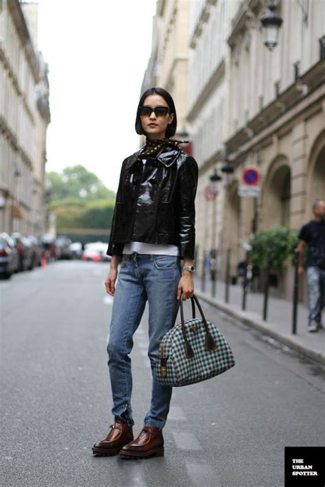 On The Streets Of Paris Fashion Street Style Denim Fashion