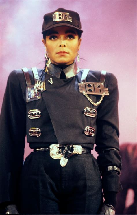 Janet Jacksons Style A Closer Look At The Singers Memorable Fashion