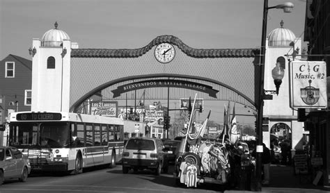 Historic Photographs From Chicago A Biography By Dominic A Pacyga