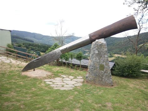 Biggest Pocket Knife In The World Taramundi Spain Rmildlyinteresting