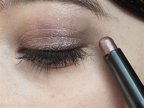 Kiko Long Lasting Stick Eyeshadow 05 Rosy Brown Matejas Beauty Blog