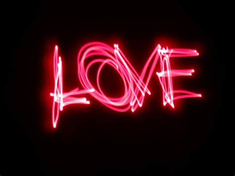 Free Download Hd Wallpaper A Pink Neon Light Painting That Says