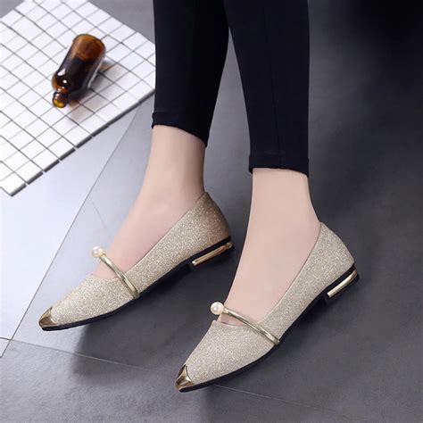 Luxury Flat Shoes Women Pointed Toe Lady Shiny Shoes Casual Low Heel