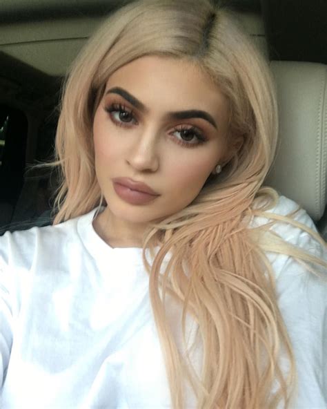 See This Instagram Photo By Kyliejenner • 2 1m Likes Style Kylie Jenner Kylie Jenner Makeup