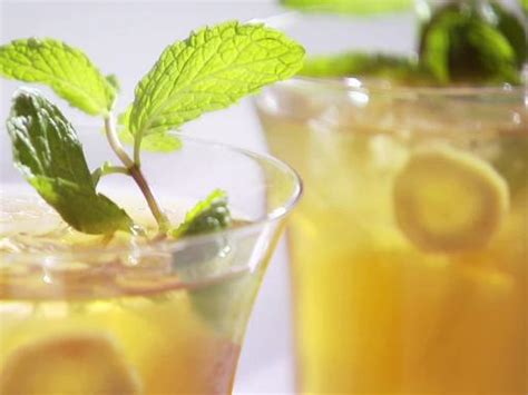 Iced Ginger Green Tea Recipe Sandra Lee Food Network
