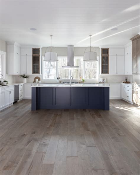 Blue Kitchen Cabinets: Classic Blue and White Ideas for Your Busiest