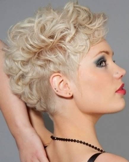short curly hairstyles for women blonde hair popular haircuts