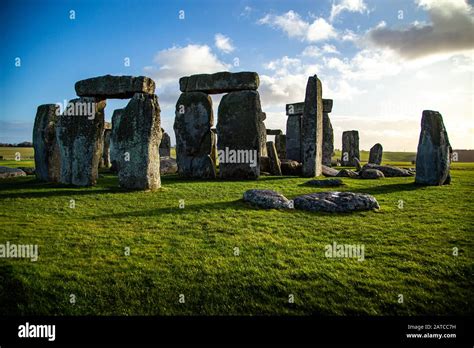 Stonehenge Salisbury Plain Wiltshire England Uk Stock Photo Alamy
