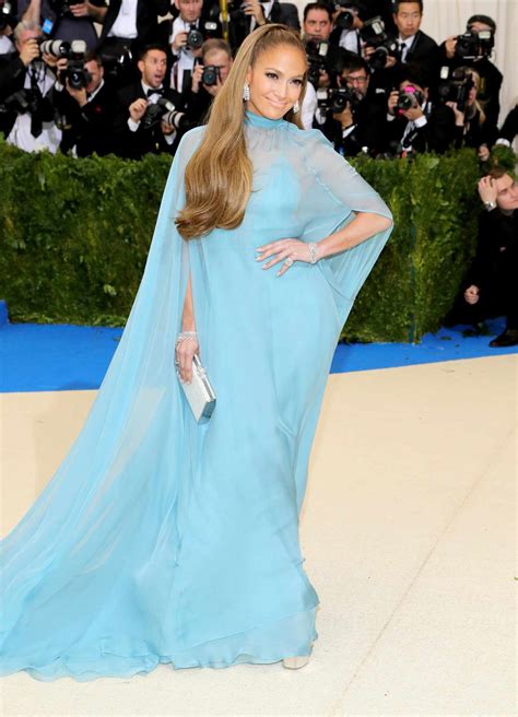 Jennifer Lopezs Best Red Carpet Looks Through The Years In The Spotlight
