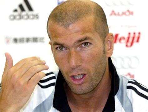 Fifa 21 zinedine zidane is a 91 rated icon playing in the cm position. Oficjalnie: Zinedine Zidane trenerem Realu Madryt! - Sport ...