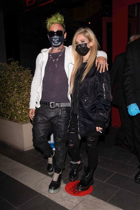 Avril lavigne struggled w/ losing friends while battling lyme disease. Avril Lavigne and Mod Sun - BOA Steakhouse in LA 04/22 ...