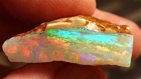 Top 10 Places To Fossick For Gemstones In Australia Australian Geographic