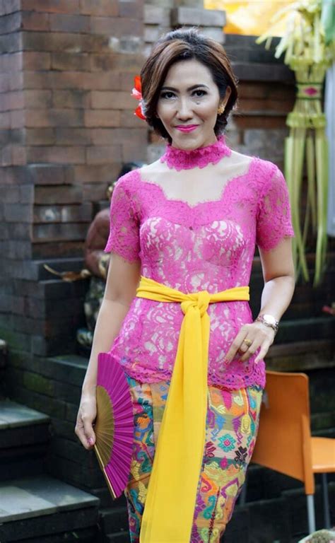 13 Inspirasi Model Kebaya Bali Modern Cocok Juga Untuk Remaja Fashion