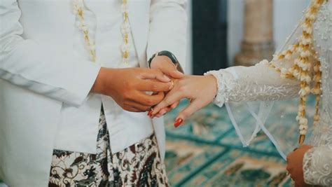 Cek Hitungan Weton Jawa Untuk Pernikahan Dan Jodoh Selengkapnya Di Sini