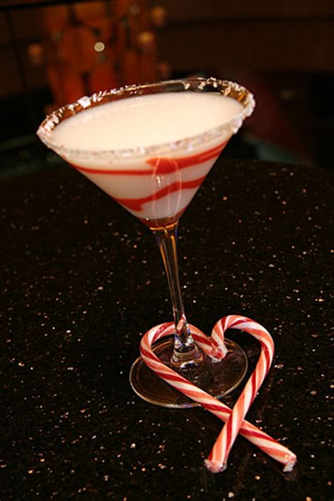 how to make these easy christmas cocktails hotmamatravel