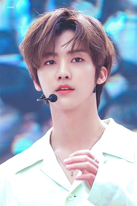 Friendship goals banget, keduanya selalu saling mendukung. GALERI FOTO NCT DAN WAYV | Nct dream, Nct, Boy groups