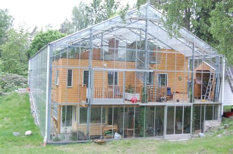 Um bei zahlreichen anderen interessenten die zusage zur wohnung zu erhalten, müssen sie positiv auffallen und dem vermieter im gedächtnis bleiben. Öko-Paradies: Schweden bauen Wohnung im Gewächshaus