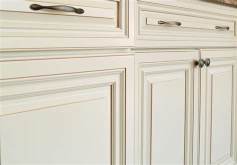 Renaissance Maple Raised Panel Painted Creamy Off White With Caramel