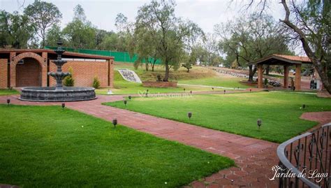 Jardín De Lago