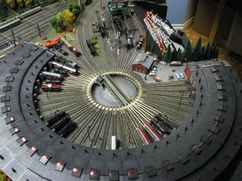 Roundhouse And Turntable Model Trains Model Train Layouts Ho Model