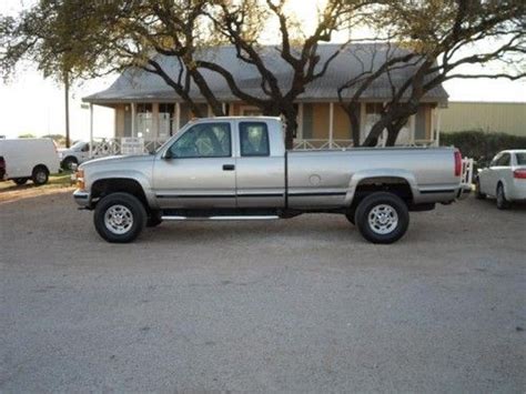 Find Used 1998 Chevrolet Ck 2500 Hd Ext Cab 4wd Manual Trans In