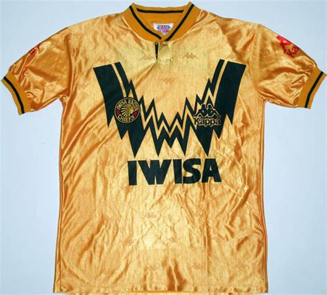 Kaizer chiefs will debut their special 50th anniversary jersey in wednesday night's game against celebrating 50 years of existence, kaizer chiefs have launched a new jersey, which will serve as its. Kaizer Chiefs Home football shirt 1992 - 1994. Added on ...