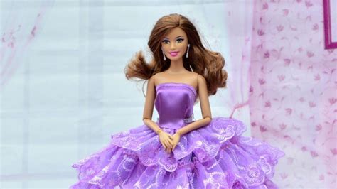 Cute Barbie Doll In Purple Dress Hd Barbie Wallpapers Hd Wallpapers