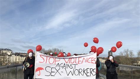 Nantes Les Travailleuses Du Sexe Ont Marché Contre Les Violences