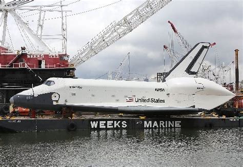 Bad Weather Delays Moving Space Shuttle Enterprise Upriver To Intrepid