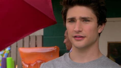 AusCAPS Matt Dallas Shirtless In Kyle XY Diving In