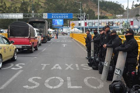 Ángelo preciado, xavier arreaga, robert arbodela, pervis estupiñán; Policía colombiana toma frontera con Ecuador tras bloqueo ...